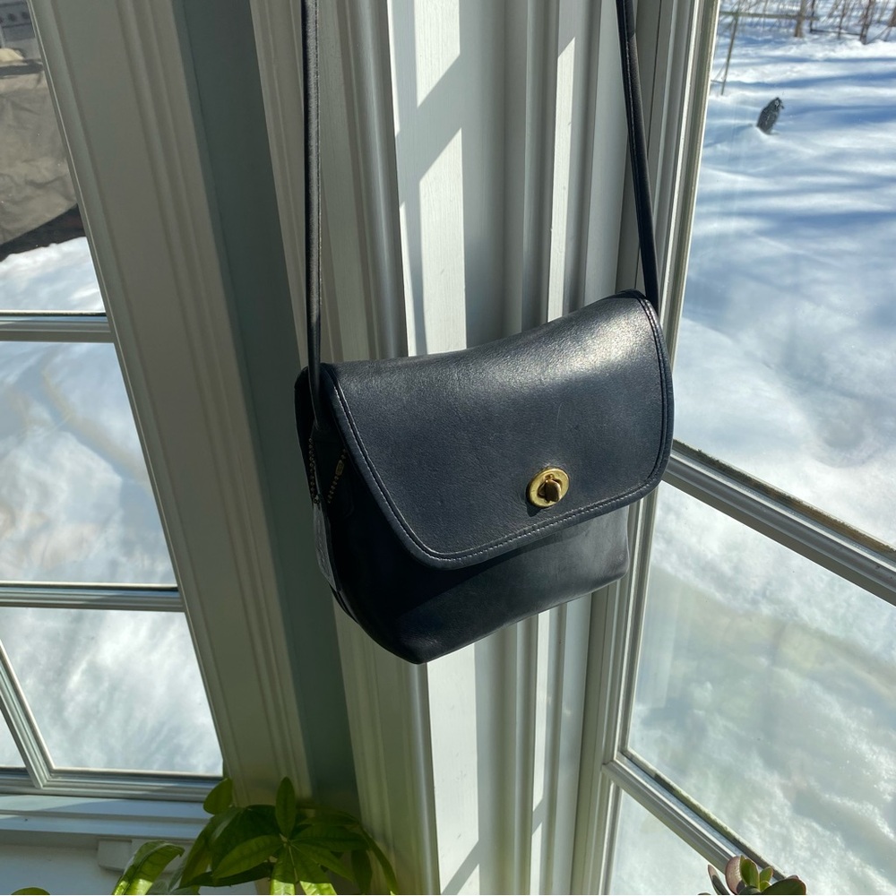 ❌SOLD❌ Vintage Coach Quincy Crossbody | Pre-1994 USA | Black Leather Turnlock - Picture 14 of 16